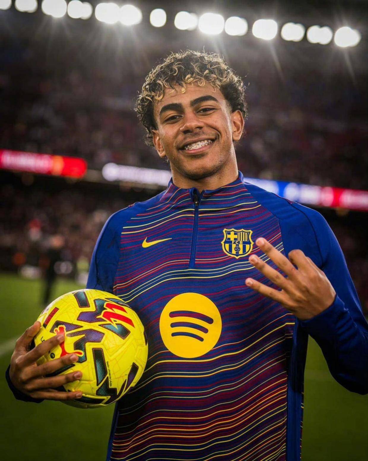 18岁230天！亚马尔一夜改写西甲百年纪录，巴萨新王已至